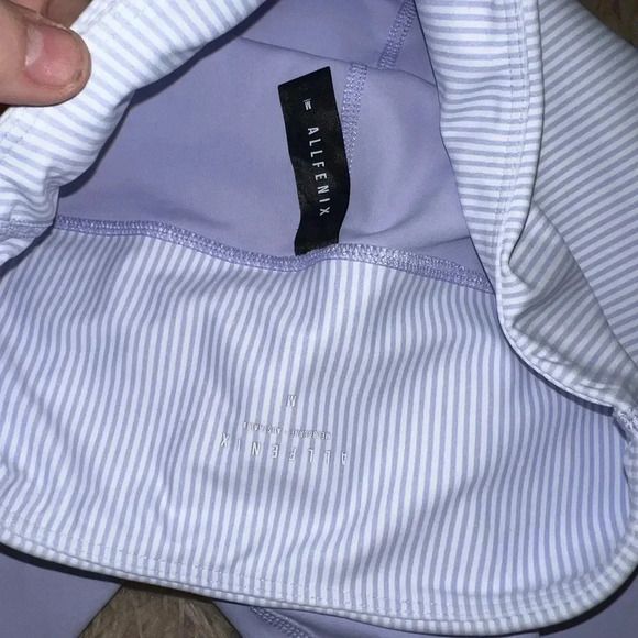Anthropologie Allfenix purple mesh cuffed leggings with stripes size medium - Picture 4 of 4